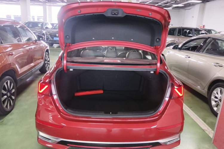 Used Kia K3 2019 1.4T DCT GT-Line Smart Enjoyment Sport Edition Trunk