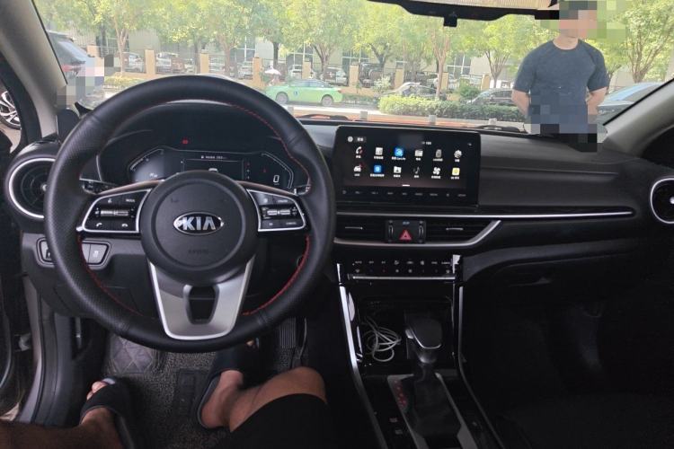Used Kia K3 2019 1.5L CVT Smart Connectivity Version Center Console