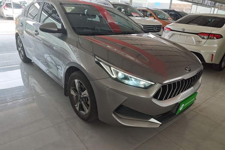 Used Kia K3 2019 1.5L CVT New Sharp Edition Front Right 45 Deg