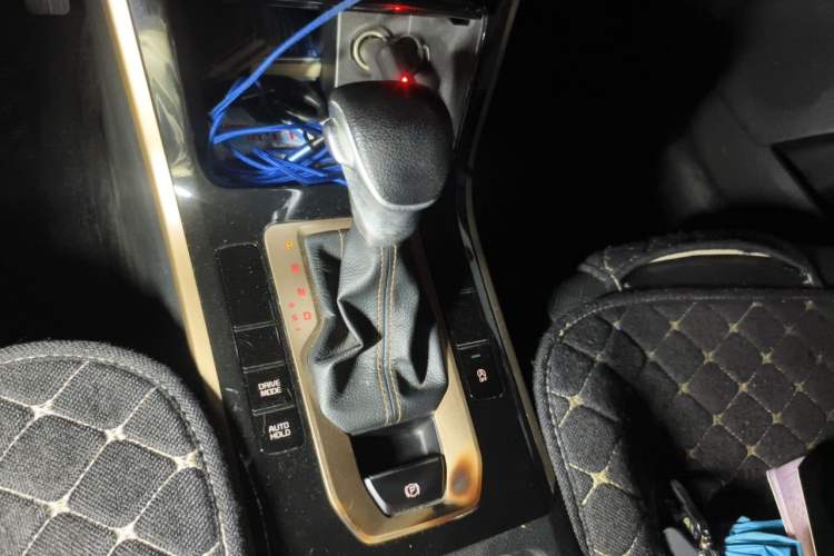 Used Kia K3 2019 1.5L CVT New Sharp Edition Gear Lever