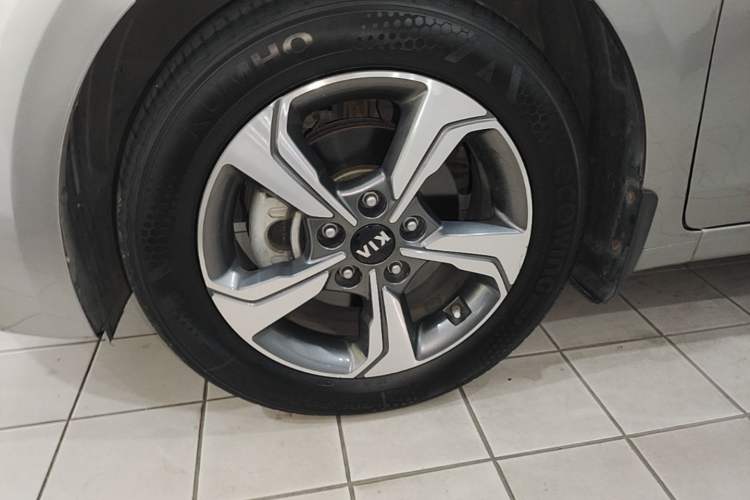 Used Kia K3 2019 1.5L CVT New Sharp Edition Left Front Wheel Hub