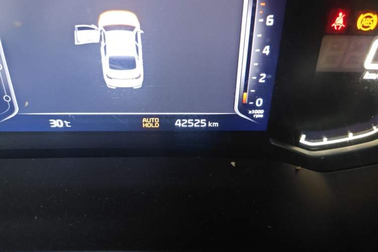 Used Kia K3 2019 1.5L CVT Smart Connectivity Version Odometer Close Up