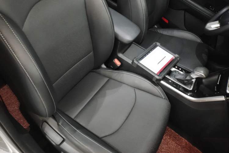 Used Kia K3 2019 1.5L CVT New Sharp Edition Right Front Seat
