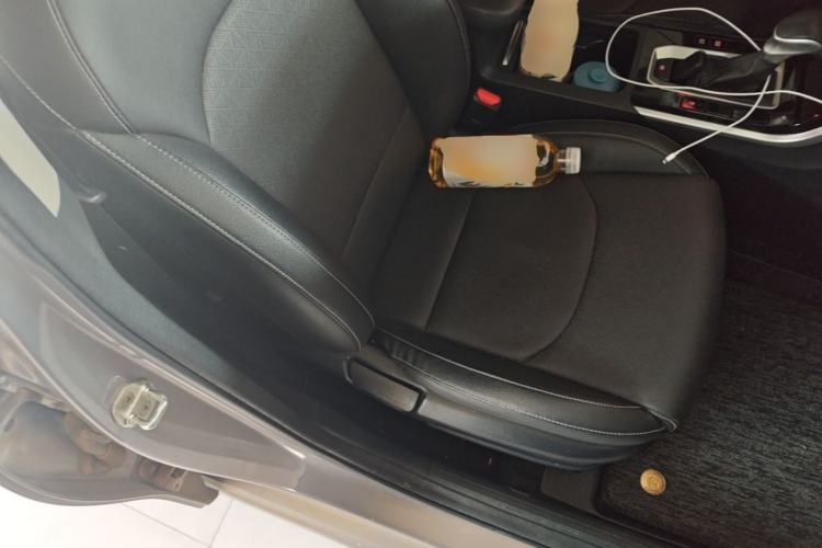 Used Kia K3 2019 1.5L CVT New Sharp Edition Right Front Seat