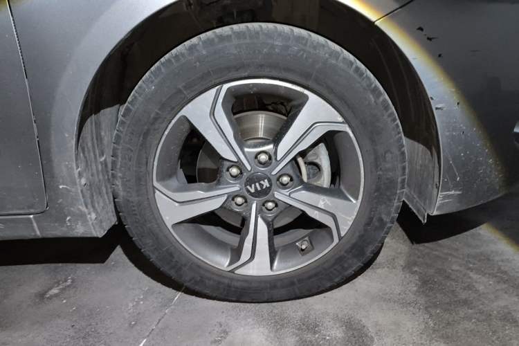 Used Kia K3 2019 1.5L CVT Smart Connectivity Version Right Front Wheel Hub