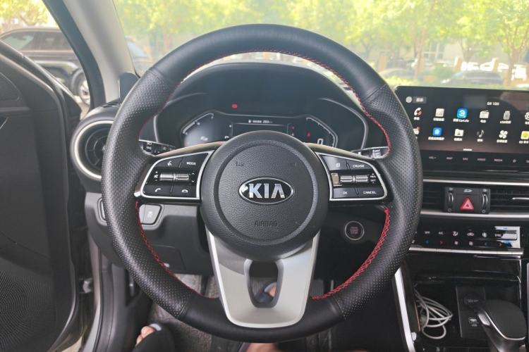 Used Kia K3 2019 1.5L CVT Smart Connectivity Version Steering Wheel