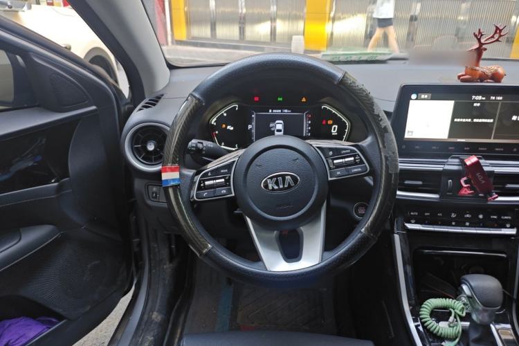 Used Kia K3 2019 1.5L CVT Smart Connectivity Version Steering Wheel