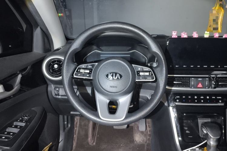 Used Kia K3 2019 1.5L CVT Smart Connectivity Version Steering Wheel