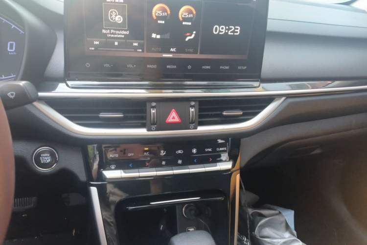 Used Kia K3 2019 1.5L CVT New Sharp Edition Audio And AC Panel
