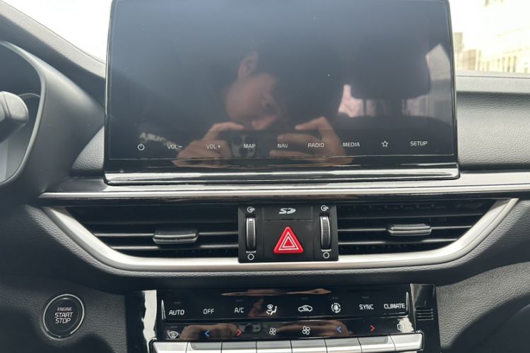 Used Kia K3 2019 1.5L CVT Smart Connectivity Version Audio And AC Panel