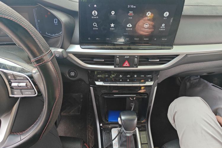 Used Kia K3 2019 1.4T DCT GT-Line New Edge Sport Edition Audio And AC Panel