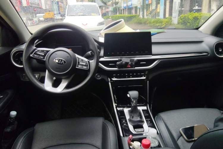 Used Kia K3 2019 1.5L CVT Smart Connectivity Version Center Console