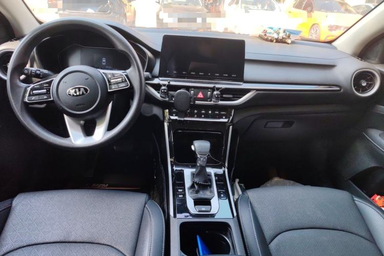 Used Kia K3 2019 1.5L CVT New Sharp Edition Center Console