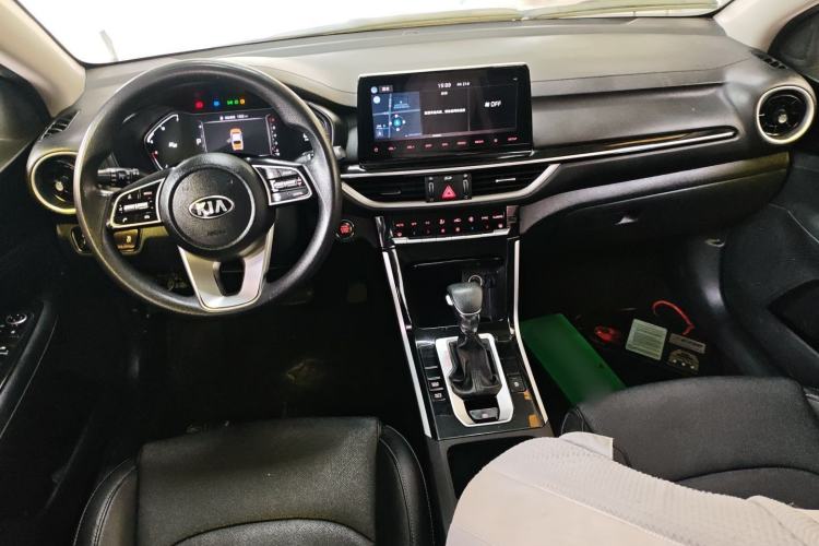 Used Kia K3 2019 1.5L CVT Smart Connectivity Version Center Console