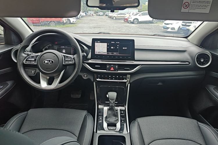 Used Kia K3 2019 1.5L CVT Smart Connectivity Version Center Console