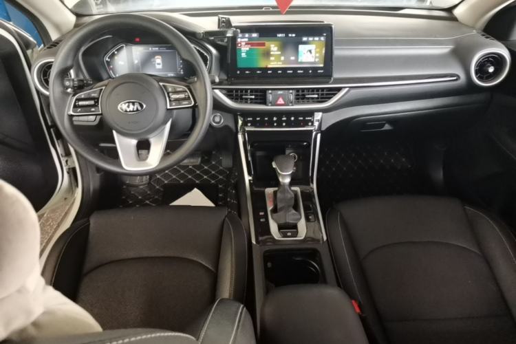 Used Kia K3 2019 1.5L CVT Smart Connectivity Version Center Console