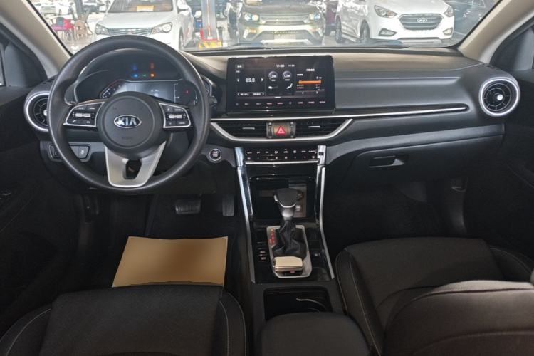 Used Kia K3 2019 1.5L CVT New Sharp Edition Center Console