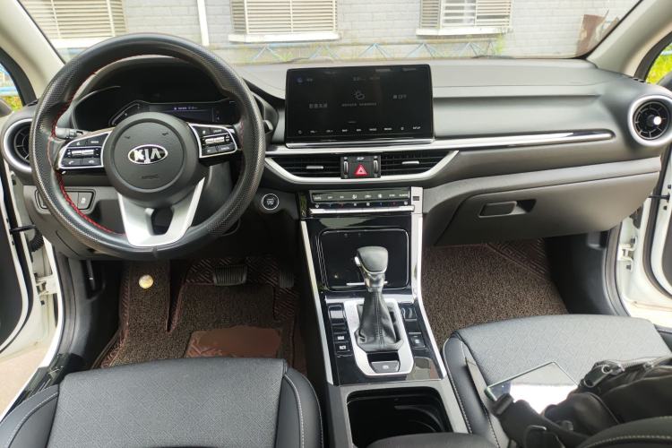Used Kia K3 2019 1.5L CVT Smart Connectivity Version Center Console