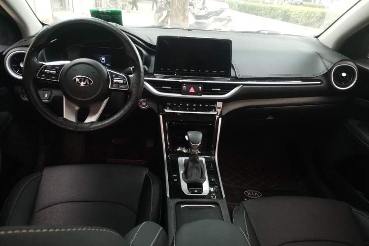 Used Kia K3 2019 1.5L CVT New Sharp Edition Center Console