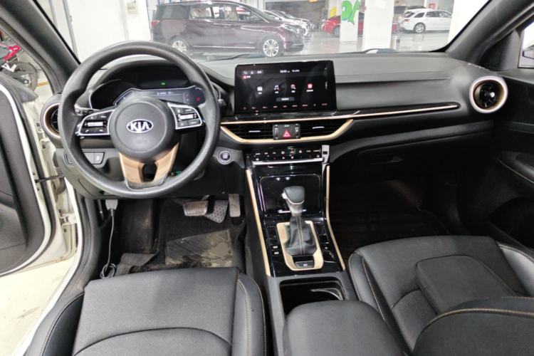 Used Kia K3 2019 1.5L CVT Smart Connectivity Version Center Console