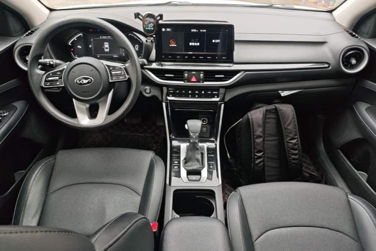 Used Kia K3 2019 1.5L CVT Smart Connectivity Version Center Console