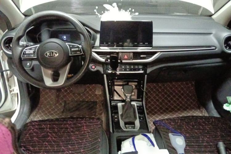 Used Kia K3 2019 1.5L CVT New Sharp Edition Center Console
