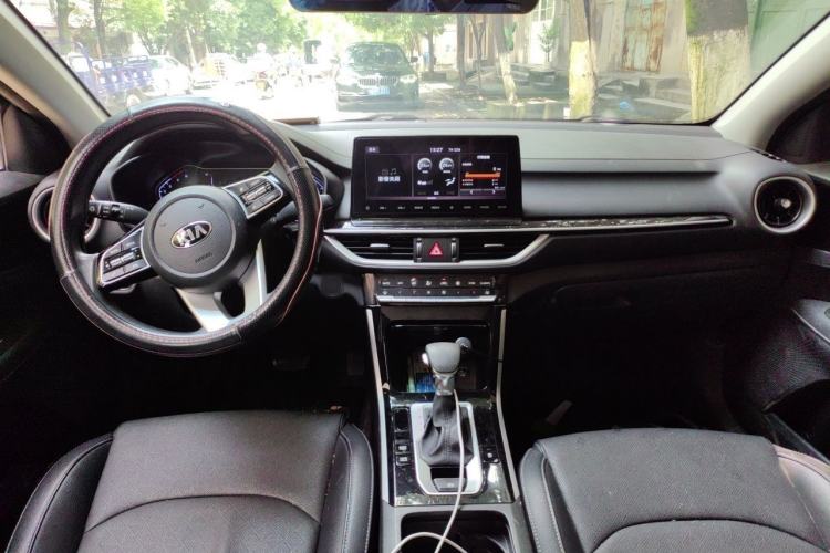 Used Kia K3 2019 1.5L CVT New Sharp Edition Center Console