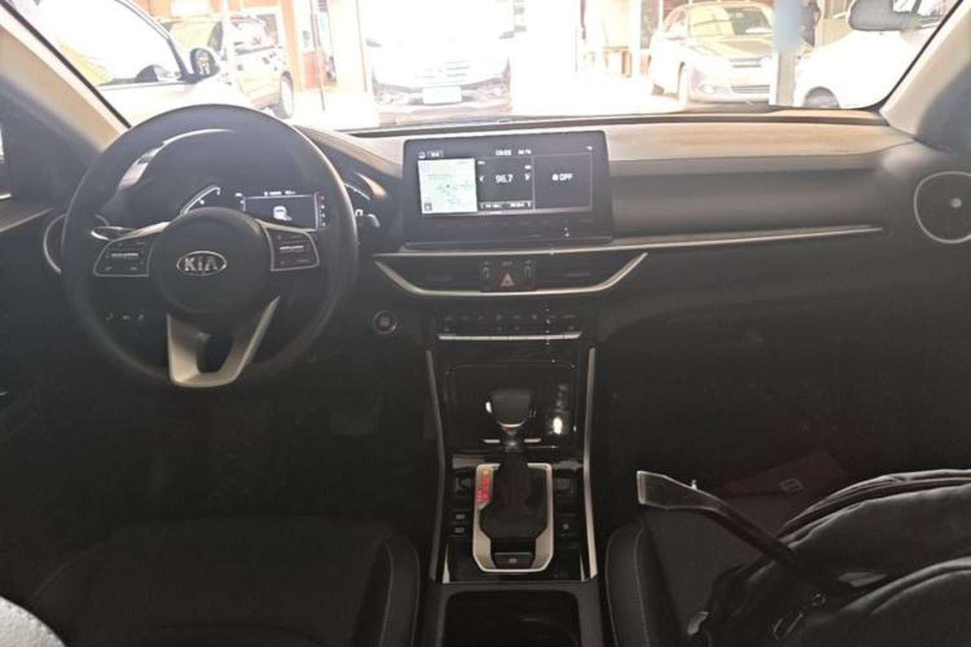 Used Kia K3 2019 1.5L CVT Smart Connectivity Version Center Console