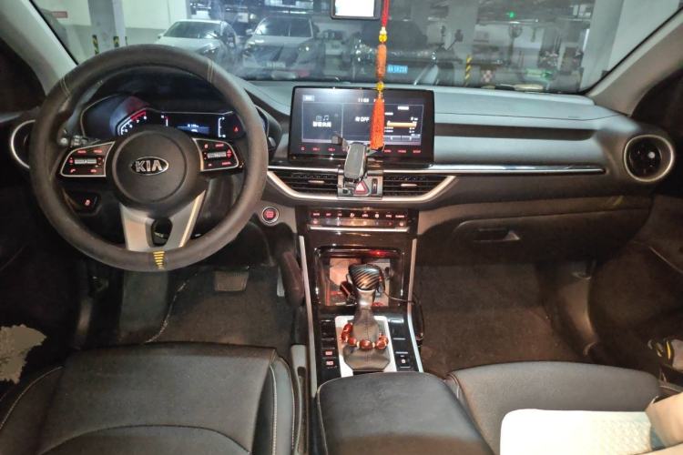Used Kia K3 2019 1.5L CVT New Sharp Edition Center Console
