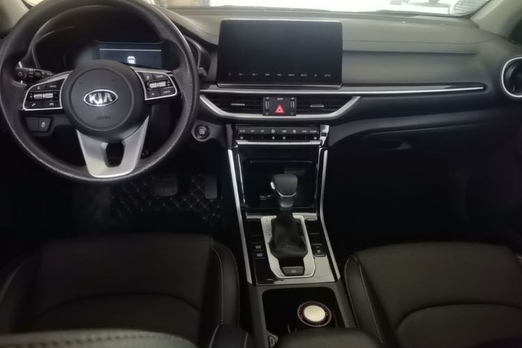 Used Kia K3 2019 1.5L CVT Smart Connectivity Version Center Console
