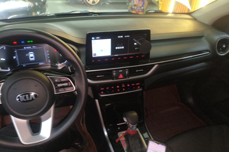 Used Kia K3 2019 1.5L CVT Smart Connectivity Version Center Console