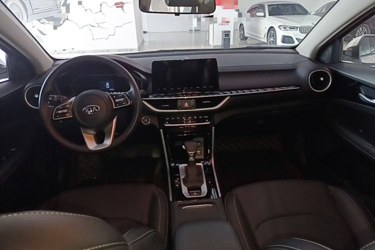 Used Kia K3 2019 1.5L CVT New Sharp Edition Center Console