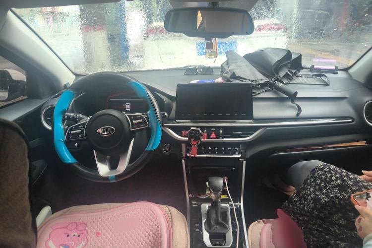 Used Kia K3 2019 1.5L CVT Smart Connectivity Version Center Console