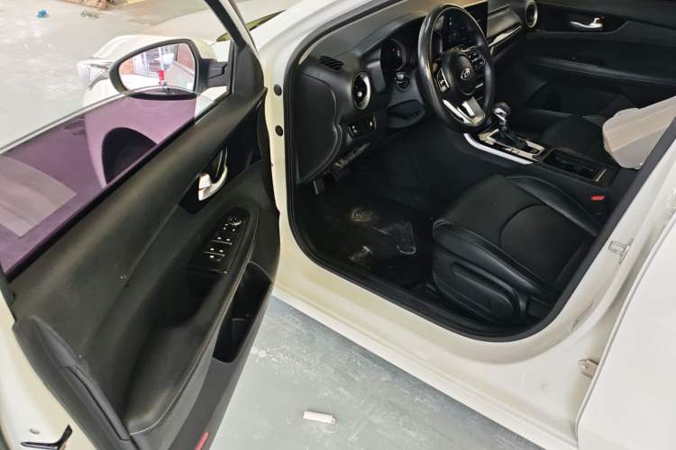 Used Kia K3 2019 1.5L CVT Smart Connectivity Version Driver Seat