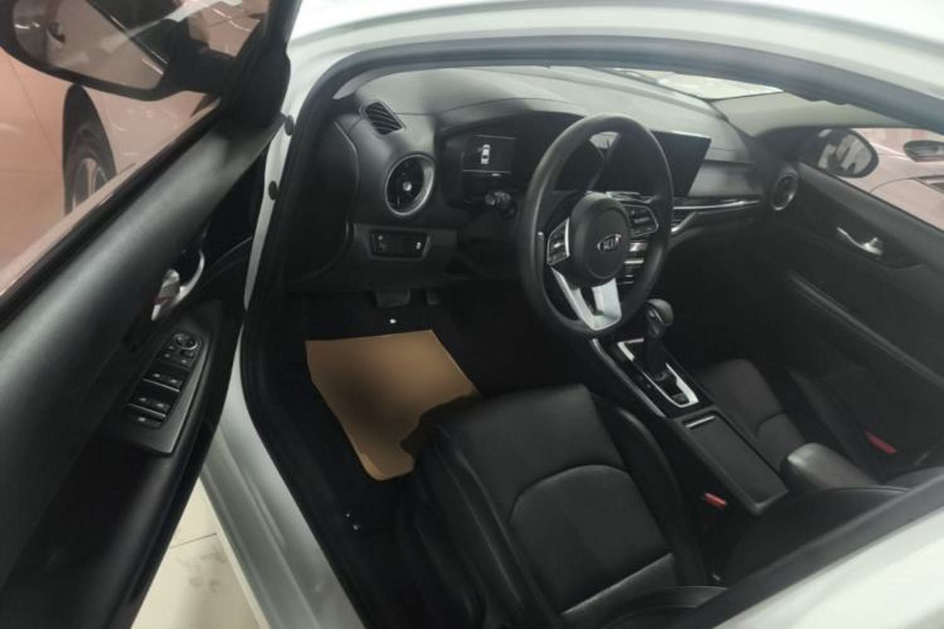 Used Kia K3 2019 1.5L CVT Smart Connectivity Version Driver Seat