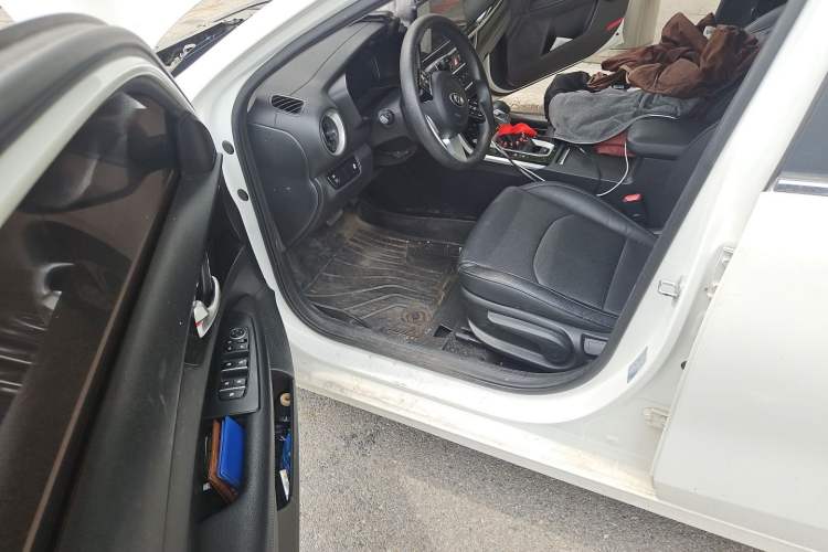 Used Kia K3 2019 1.5L CVT New Sharp Edition Driver Seat