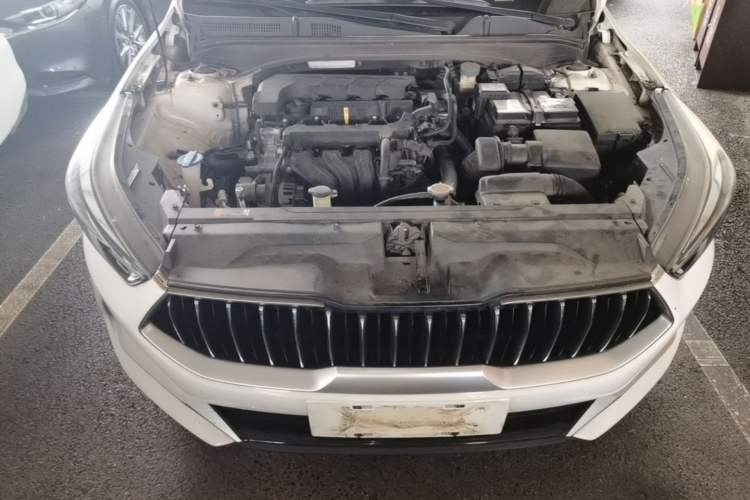 Used Kia K3 2019 1.5L CVT Smart Connectivity Version Engine Bay