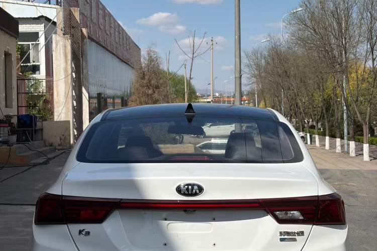 Used Kia K3 2019 1.5L CVT New Sharp Edition Exterior 1