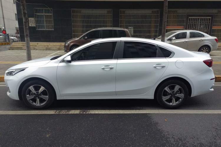 Used Kia K3 2019 1.5L CVT Smart Connectivity Version Exterior 5