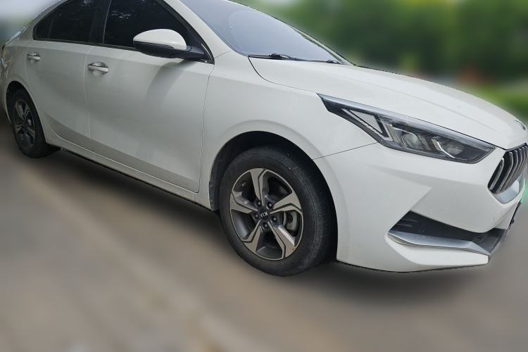 Used Kia K3 2019 1.5L CVT New Sharp Edition Front Right 45 Deg