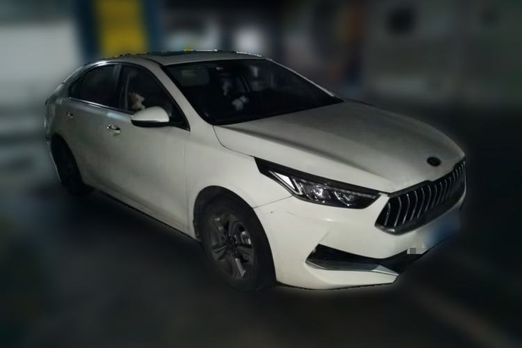 Used Kia K3 2019 1.5L CVT Smart Connectivity Version Front Right 45 Deg