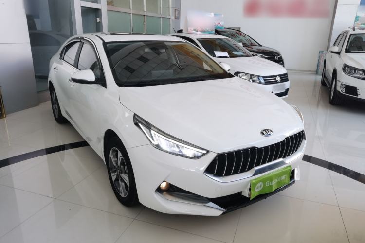 Used Kia K3 2019 1.5L CVT Smart Connectivity Version Front Right 45 Deg