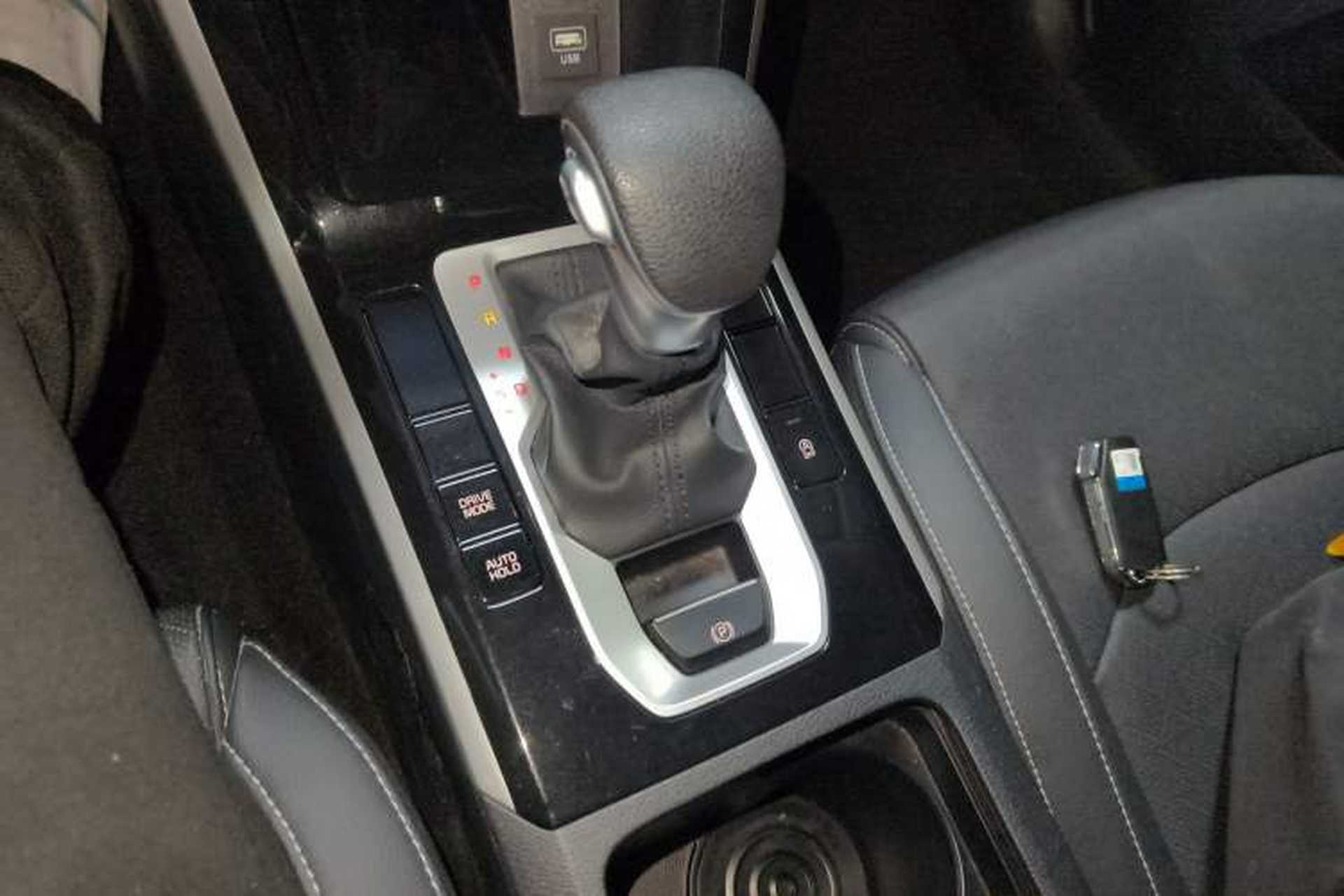 Used Kia K3 2019 1.5L CVT Smart Connectivity Version Gear Lever