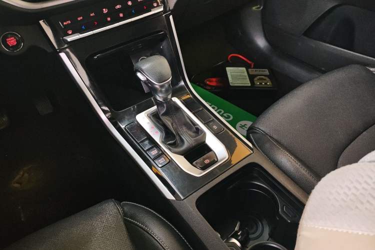 Used Kia K3 2019 1.5L CVT Smart Connectivity Version Gear Lever