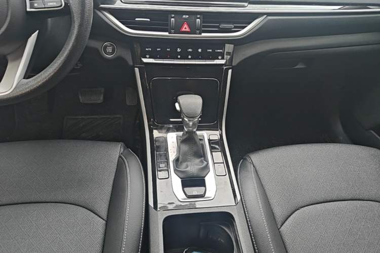 Used Kia K3 2019 1.5L CVT Smart Connectivity Version Gear Lever