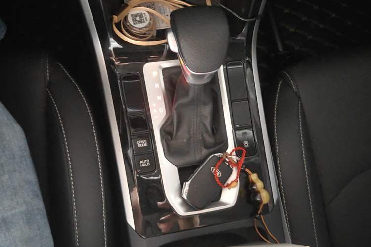 Used Kia K3 2019 1.5L CVT Smart Connectivity Version Gear Lever