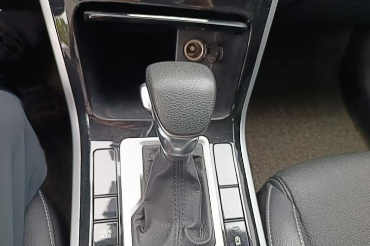 Used Kia K3 2019 1.5L CVT Smart Connectivity Version Gear Lever