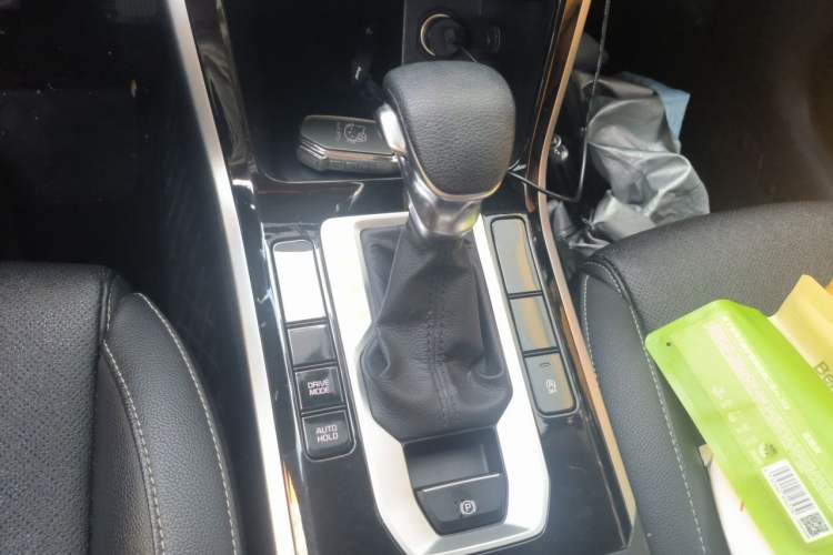 Used Kia K3 2019 1.5L CVT New Sharp Edition Gear Lever