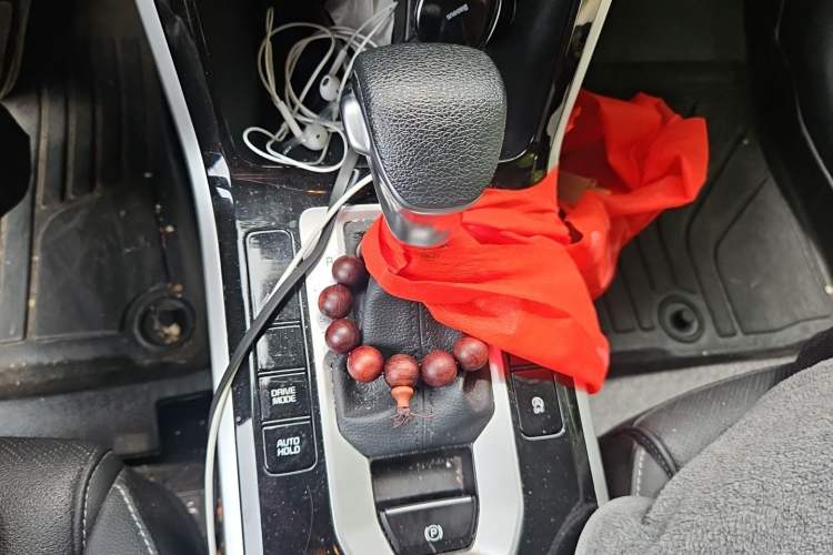 Used Kia K3 2019 1.5L CVT New Sharp Edition Gear Lever