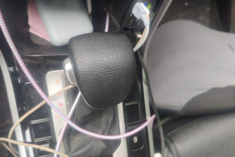 Used Kia K3 2019 1.5L CVT Smart Connectivity Version Gear Lever